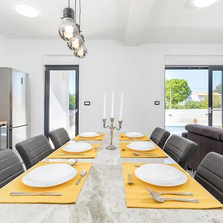 Holiday home Gorgeous In